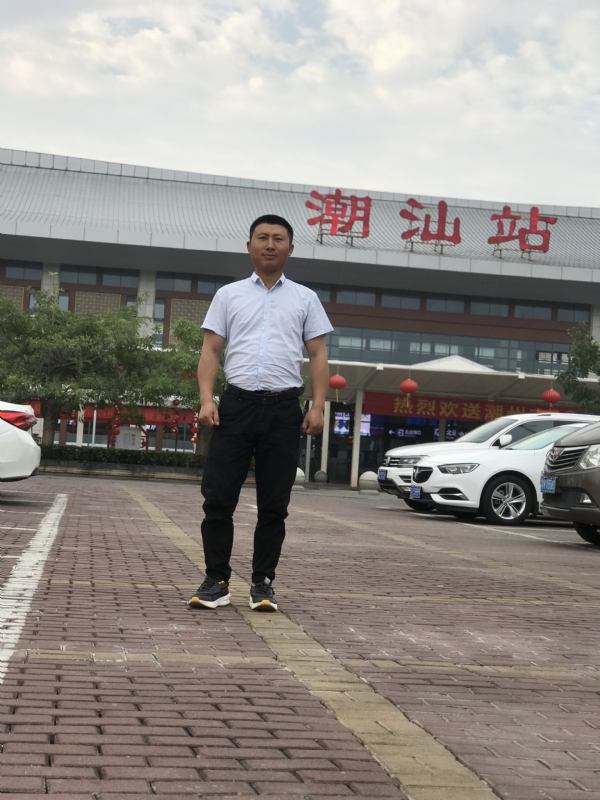 健华的第三张照片--阜阳相亲服务中心