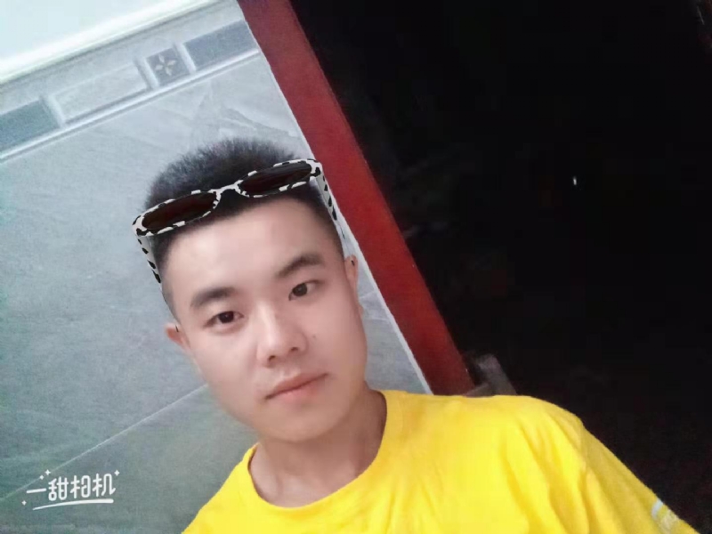 建国90周年的学渣的第一张照片--阜阳相亲服务中心