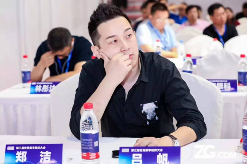 一生摯愛的第一张照片--阜阳相亲服务中心