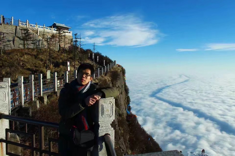 咫尺天涯的第一张照片--阜阳相亲服务中心