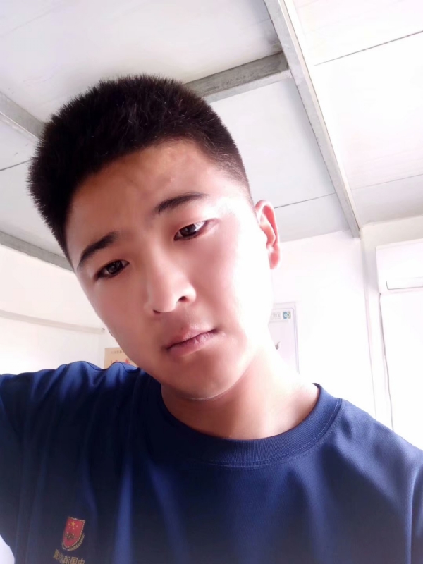 脸红相遇的第一张照片--阜阳相亲服务中心