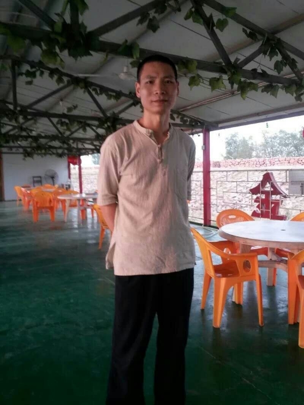 周哥的第三张照片--阜阳相亲服务中心