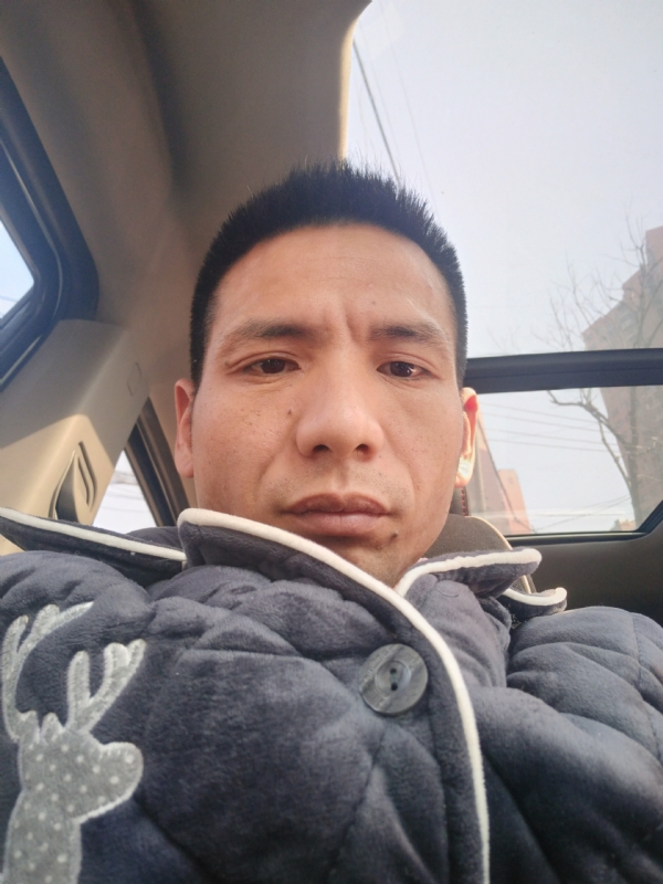 青春不长在的第一张照片--阜阳相亲服务中心