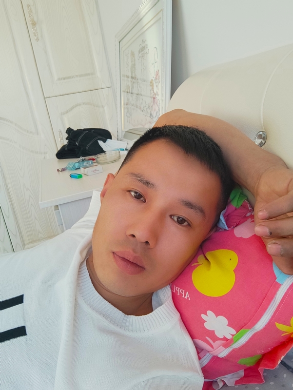 一个人的第一张照片--阜阳相亲服务中心