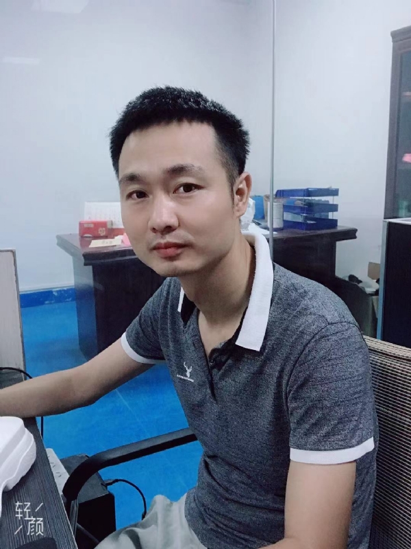 不忘初心的第一张照片--阜阳相亲服务中心