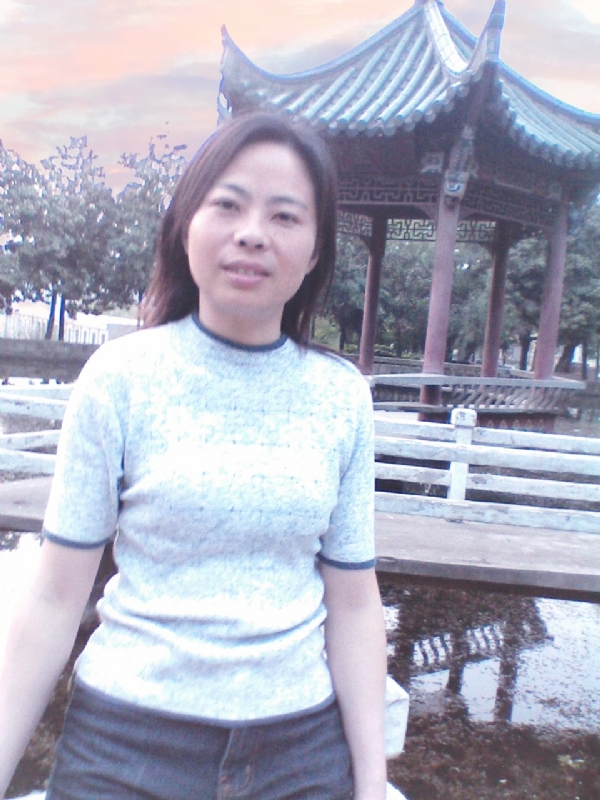 小草的第一张照片--阜阳相亲服务中心