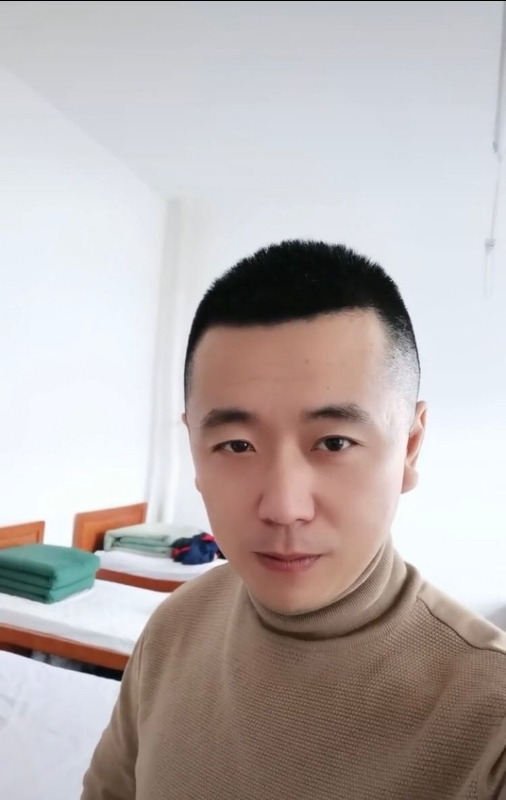 随风的第二张照片--阜阳相亲服务中心