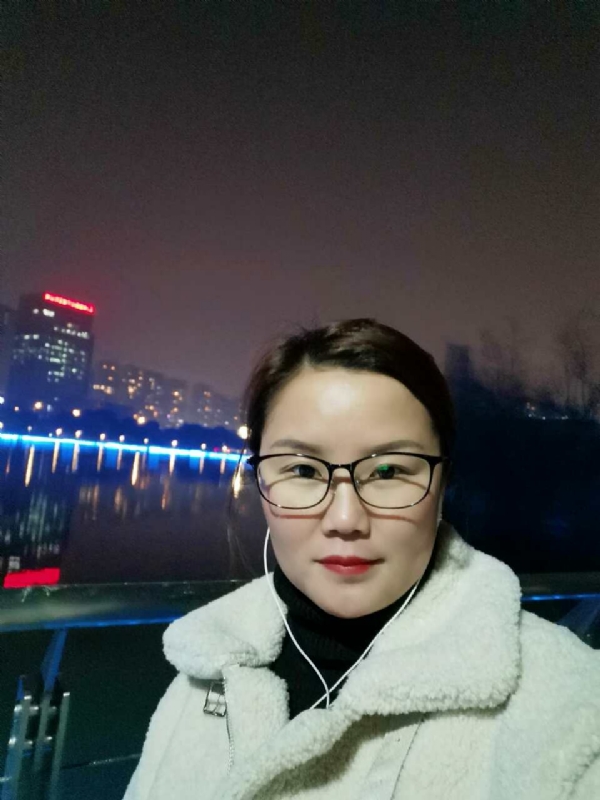 小英的第一张照片--阜阳相亲服务中心