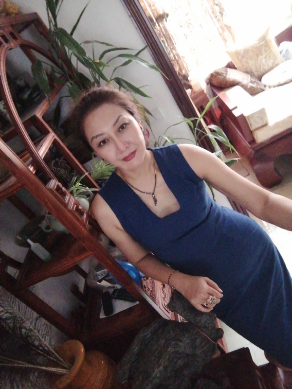 1975珠砂痣的第二张照片--阜阳相亲服务中心