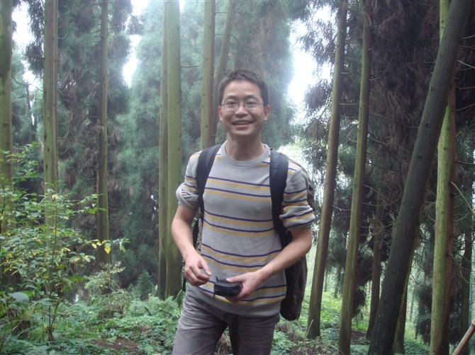 向向向的第一张照片--阜阳相亲服务中心