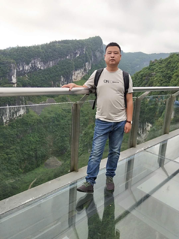 天使的第一张照片--阜阳相亲服务中心