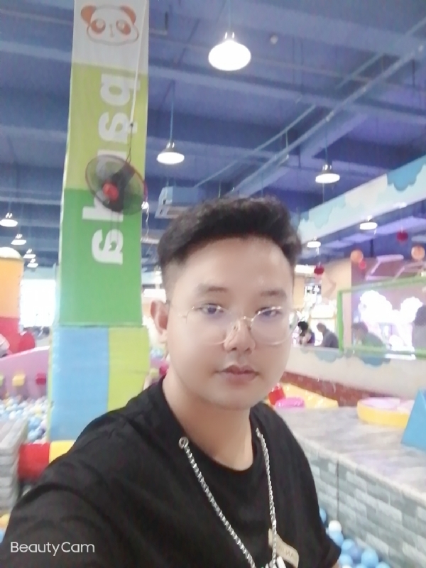 棒哥的第三张照片--阜阳相亲服务中心