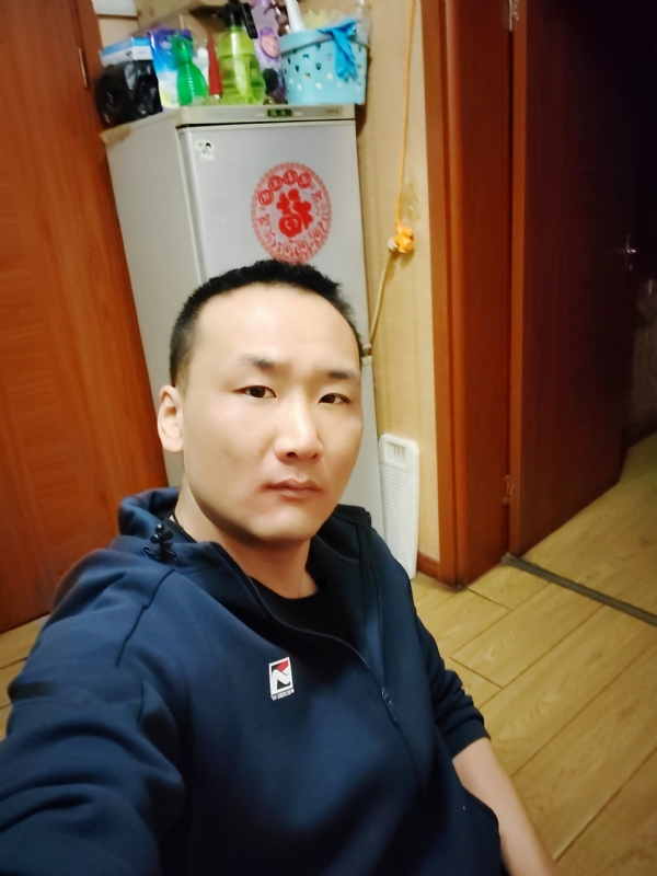 子昂的第一张照片--阜阳相亲服务中心