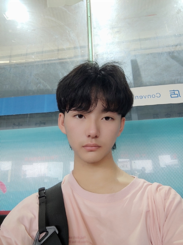 钱嘉豪的第二张照片--阜阳相亲服务中心