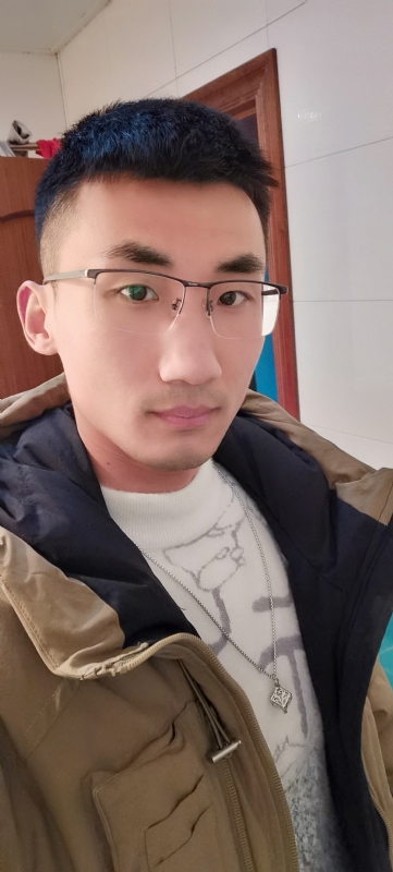 闯红灯吐泡泡的第一张照片--阜阳相亲服务中心