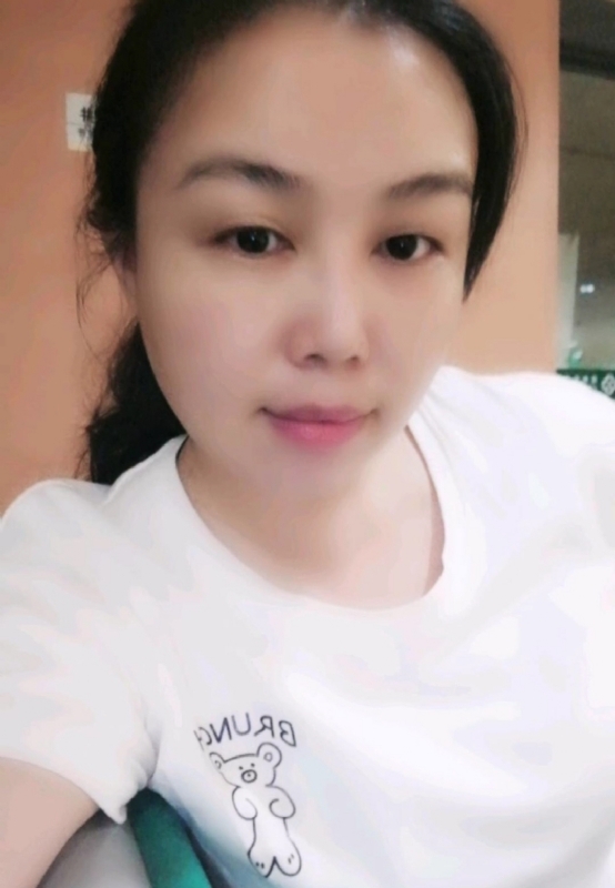 淡淡的云的第三张照片--阜阳相亲服务中心