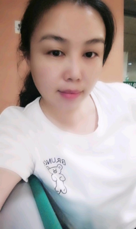 淡淡的云的第四张照片--阜阳相亲服务中心