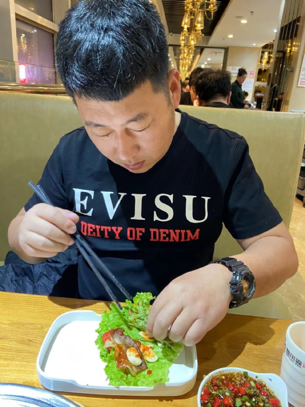 砒霜的第一张照片--阜阳相亲服务中心