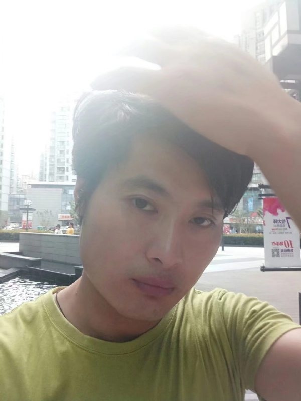 钢铁侠的第一张照片--阜阳相亲服务中心