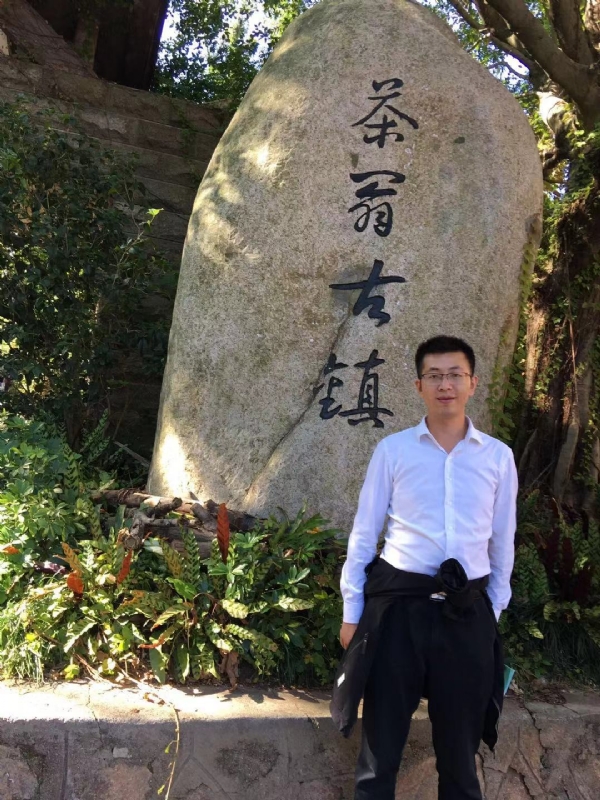 zw的第二张照片--阜阳相亲服务中心