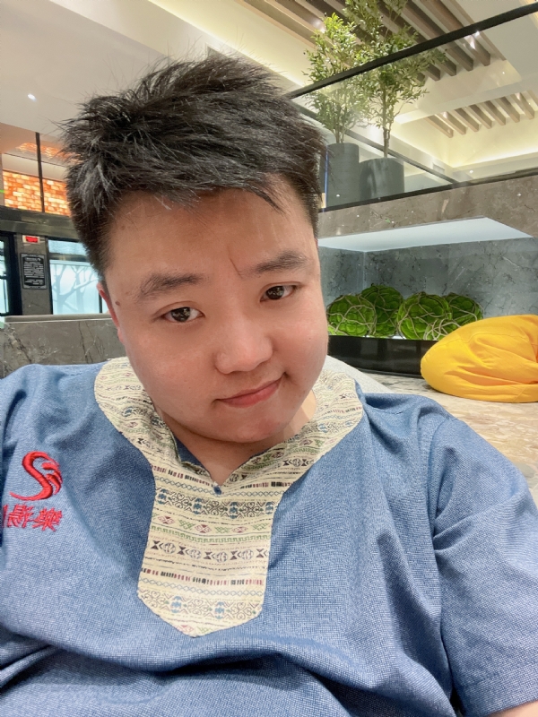 小恶魔的第二张照片--阜阳相亲服务中心