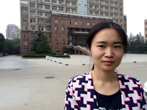 女儿征婚的第一张照片--阜阳相亲服务中心