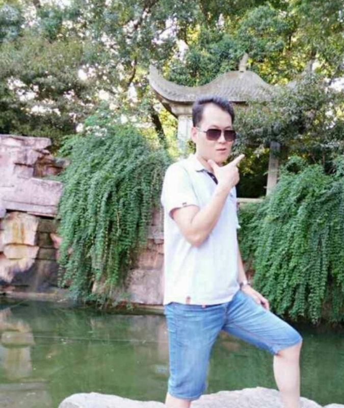 随缘的第一张照片--阜阳相亲服务中心