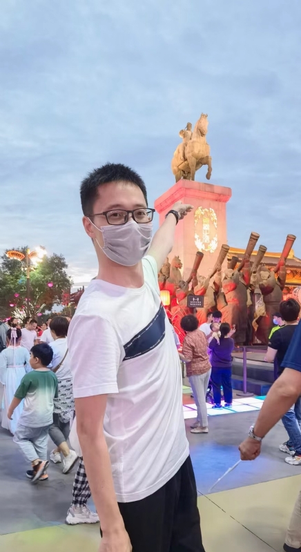 一休哥的第二张照片--阜阳相亲服务中心