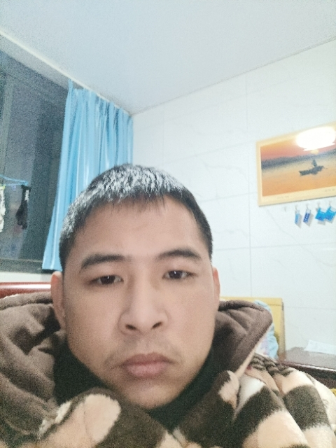 寂寞的第一张照片--阜阳相亲服务中心