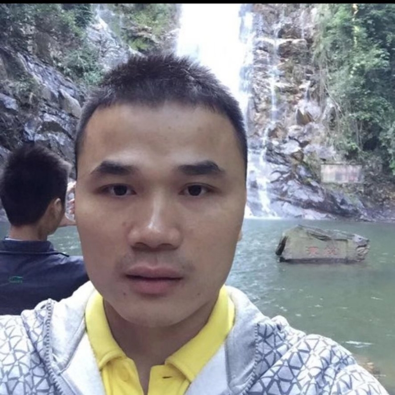 老梁的第一张照片--阜阳相亲服务中心