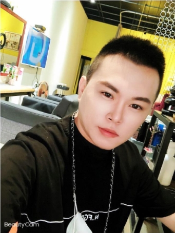 lucky的第一张照片--阜阳相亲服务中心