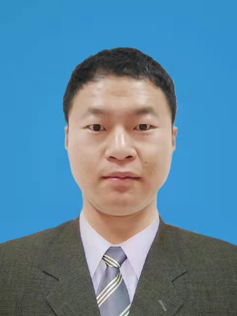 雨哥的第一张照片--阜阳相亲服务中心