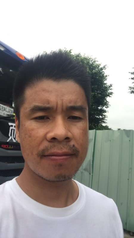 奔跑的蜗牛的第一张照片--阜阳相亲服务中心