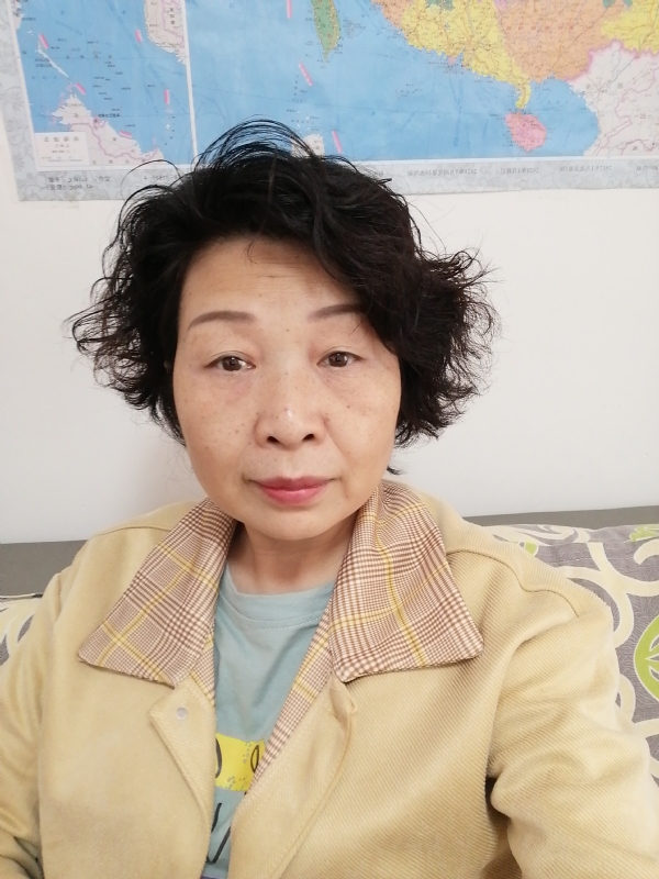 香水百合的第一张照片--阜阳相亲服务中心