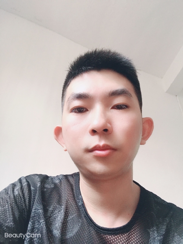 诚恳的第一张照片--阜阳相亲服务中心