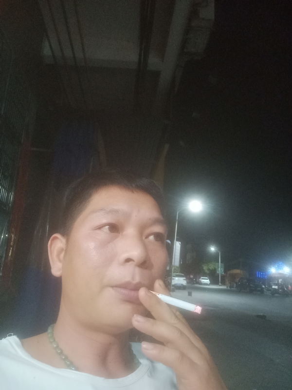 善解人意的第一张照片--阜阳相亲服务中心