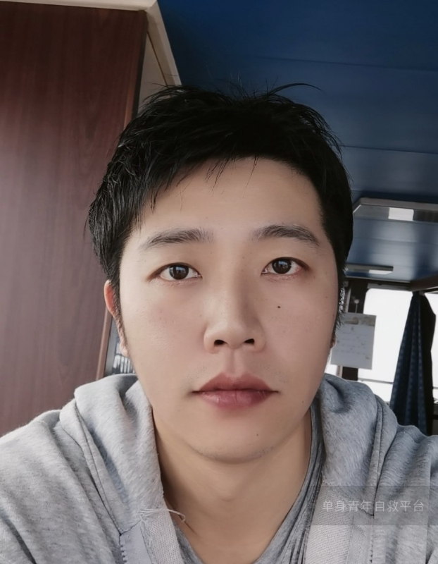 不太帅的男人的第一张照片--阜阳相亲服务中心