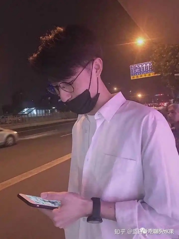 情圣的第二张照片--阜阳相亲服务中心