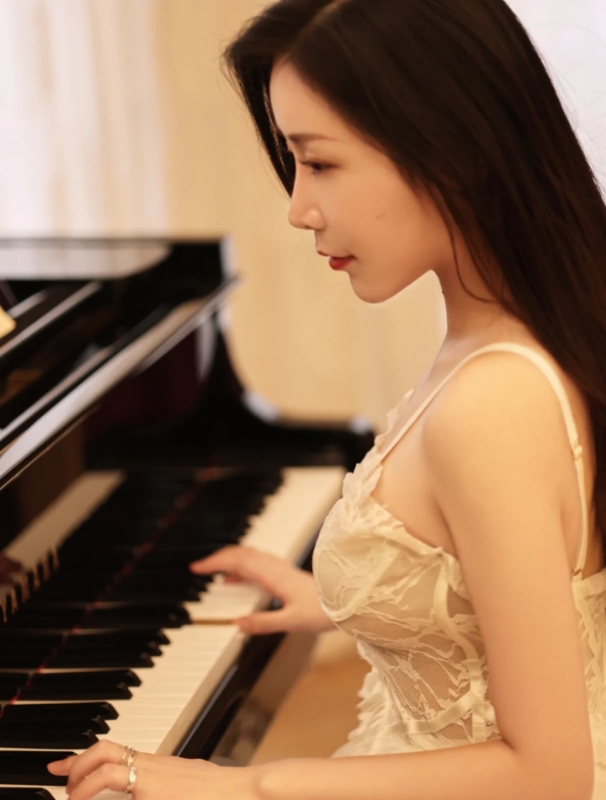 linlin的第二张照片--阜阳相亲服务中心