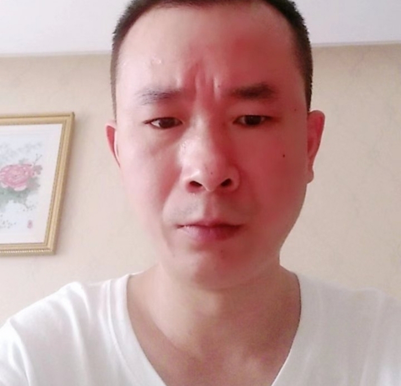 自由飞翔的第一张照片--阜阳相亲服务中心