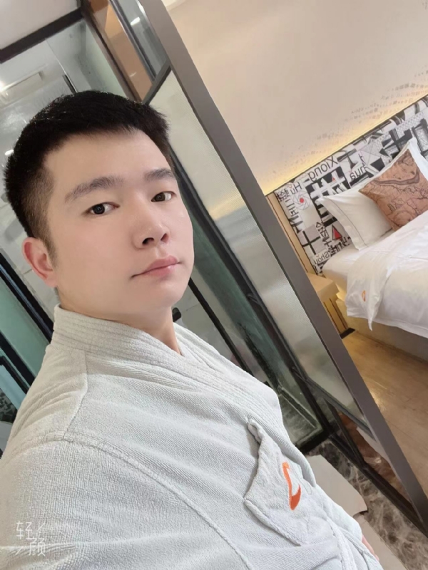 绿帽的第一张照片--阜阳相亲服务中心