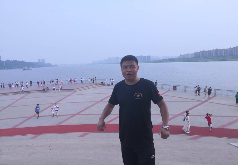 曾经心疼的我的第一张照片--阜阳相亲服务中心