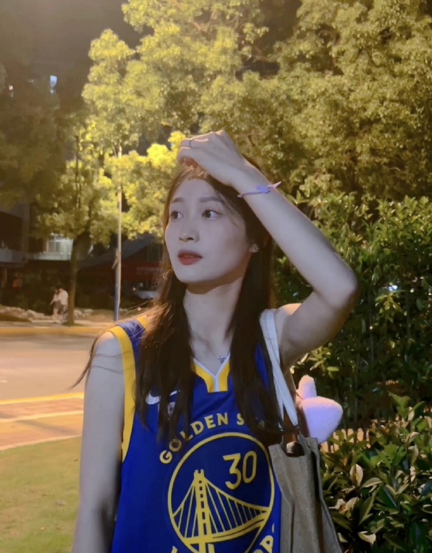 小趴菜的第三张照片--阜阳相亲服务中心