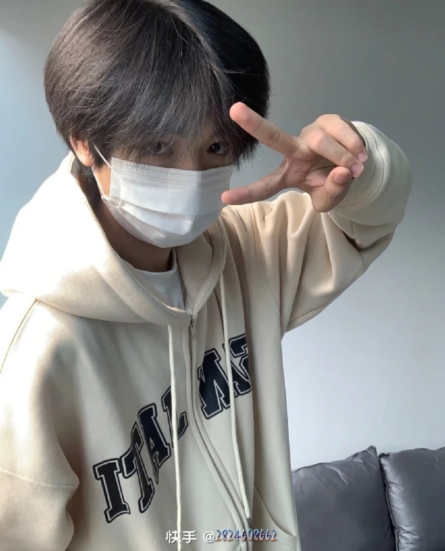 emo的风的第一张照片--阜阳相亲服务中心