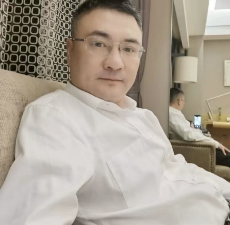 追逐的第二张照片--阜阳相亲服务中心