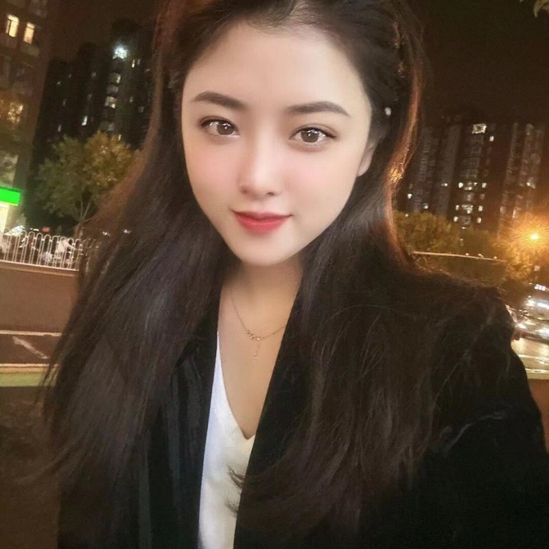 爱笑的微微的第一张照片--阜阳相亲服务中心