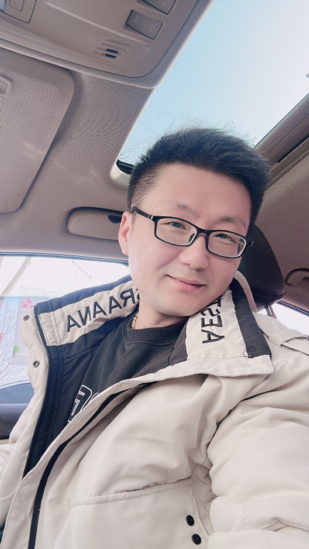 不离不弃的第二张照片--阜阳相亲服务中心