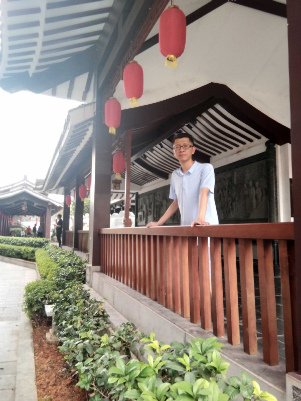 lijian的第一张照片--阜阳相亲服务中心