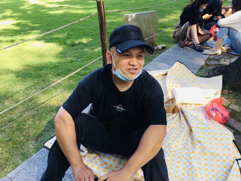 好大一颗石头的第一张照片--阜阳相亲服务中心