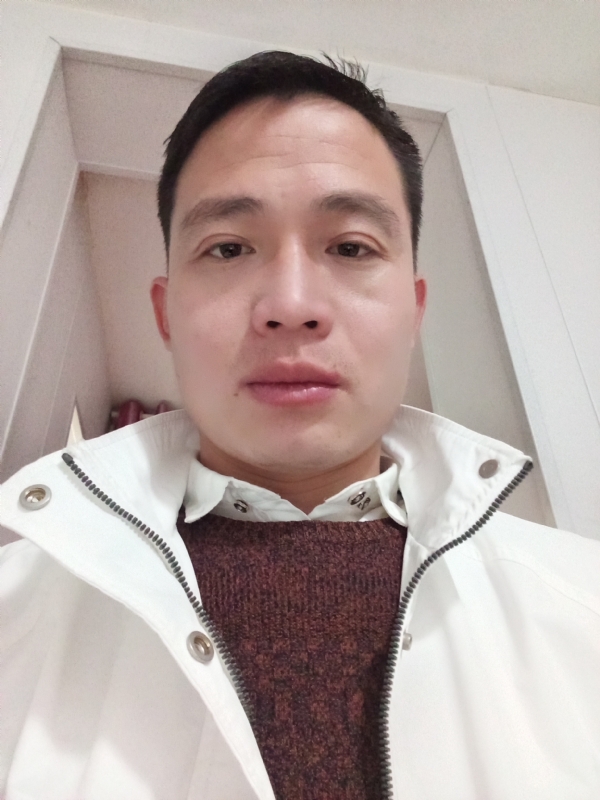 忧伤还是快乐的第一张照片--阜阳相亲服务中心